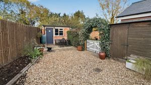 Photo 16- click for photo gallery